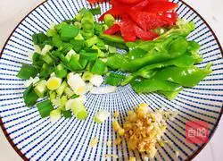 Illustration of how to make stir-fried yuba with eggs 4