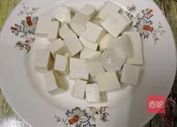 Illustration of how to make salted egg yolk tofu 1