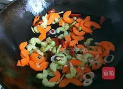 Xinwen Gourmet Stir-fried Shrimp Recipe Illustration 9