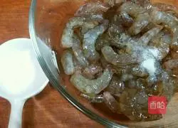 Illustration of how to make mushrooms stuffed with flowers 2