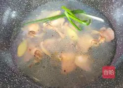 Illustration of how to cook clams with pickled vegetables 7