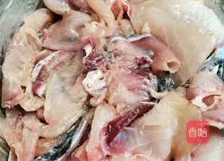 Illustration of how to make dry pot fish 1