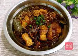 Illustration of how to make pork stewed vermicelli 12