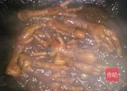 Illustration of how to make five-spice chicken feet 5