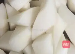 Illustration of Beef Brisket Stewed with Radish 4