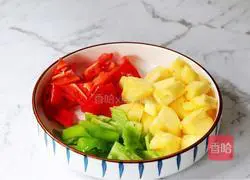 Pineapple Sour Pork (Chicken Version) Recipe Illustration 3