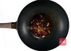 Illustration of how to make spicy hop snails 4