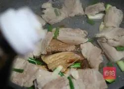 Illustration of how to make special stir-fried pork 7