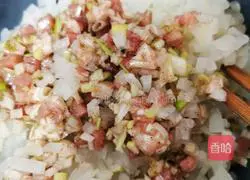 Illustration of how to make white radish, cornmeal and meat dumplings 8