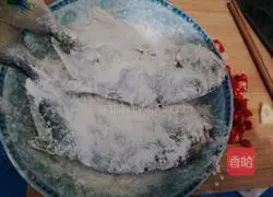 Braised golden pomfret recipe 4