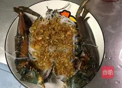 Illustration of how to make Boston lobster with garlic vermicelli 2