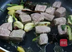 Illustration of how to make braised beef brisket with carrots 5