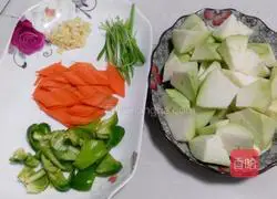 Illustration of how to cook eggplant with meat segments 2