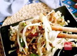 Illustration of how to make minced meat and enoki mushrooms 7