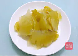 Illustration of how to make fried pork slices with pickles 6