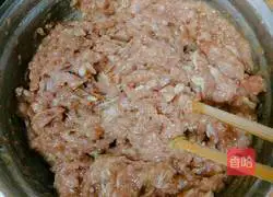 Illustration of braised lion head 9