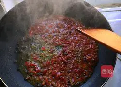 Illustration of how to make spicy tofu skin 4