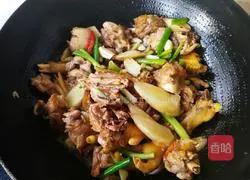 Illustration of how to cook chicken with potatoes 7