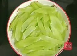 Illustration of how to stir-fry pork tongue with lettuce 5