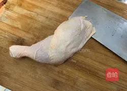 Illustration of how to make braised chicken and rice 1