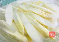 Illustration of how to make crispy fried white asparagus 3