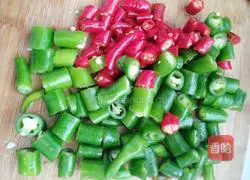 Illustration of how to make spicy stir-fried tripe 3