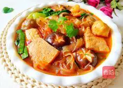 Illustration of homemade spicy hotpot 14