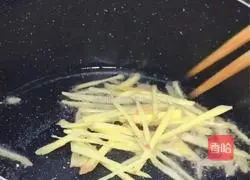 [Home-style braised prawns] Illustrations of Hubei traditional famous dishes 6