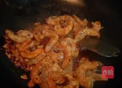 Illustration of how to make fried shrimps with broccoli 7