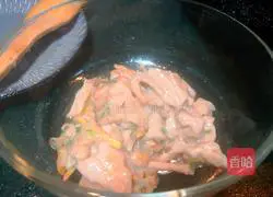 Illustration of how to make colorful pepper tenderloin 10