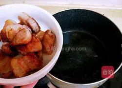 Illustration of how to make wild rice braised pork (oil-free version) 5