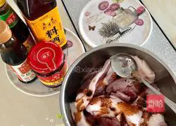 Honey Barbecued Pork (Rice Cooker Version) Recipe Illustration 1