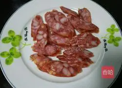 Illustration of how to cook broccoli and sausage 4