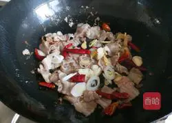 Illustration of how to make fried bitter melon slices with pork belly 6