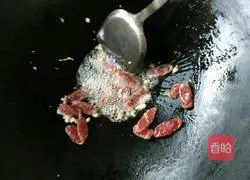 Illustration of how to make sausage and cucumber 4