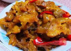 Illustration of how to make stir-fried bacon (cured pork leg) 2