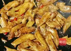 Braised chicken wing tips Illustration of how to do it 12