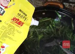 Illustration of how to make fried eggs with leeks 4