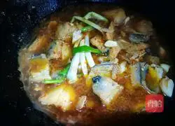 Illustration of how to make garlic-flavored dried eels 9