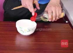 Illustration of how to make fish-flavored shredded pork 4