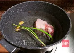 Illustration of how to stir-fry garlic sprouts 2