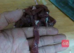 Recipe for stir-fried beef tenderloin with tea tree mushrooms Illustration 2