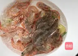 Illustration of how to make boiled shrimp 5