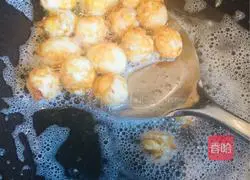 Illustration of how to make tomato braised quail eggs 5