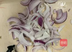 Illustration of how to cook mutton with onions 3