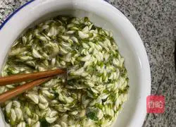 Sophora japonica scrambled eggs recipe 1
