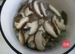 Illustration of how to cook fat sheep with mushrooms and potato flour 5