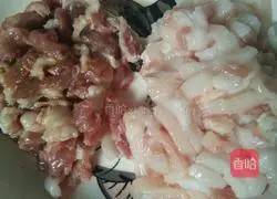 How to make stir-fried meat with dry chili pepper Illustration 1