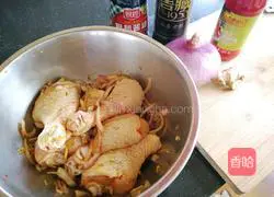 Illustration of how to make shredded coconut chicken legs 2