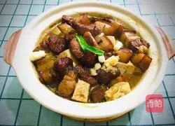 Illustration of how to make casserole with braised pork, tofu and potatoes 7